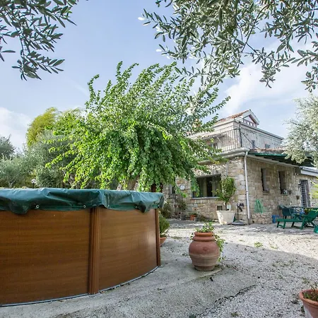 Ada - Casale Nel Sannio